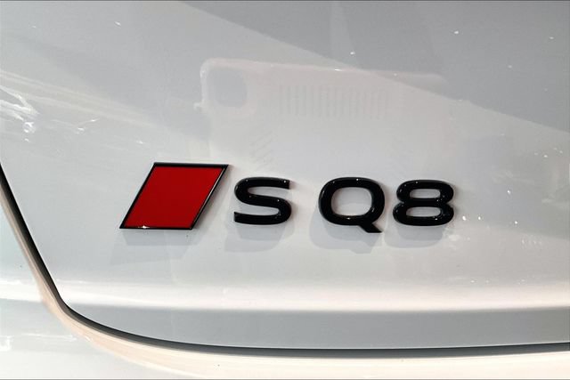 Used 2026 Audi SQ8 Prestige AWD/4WD image 24