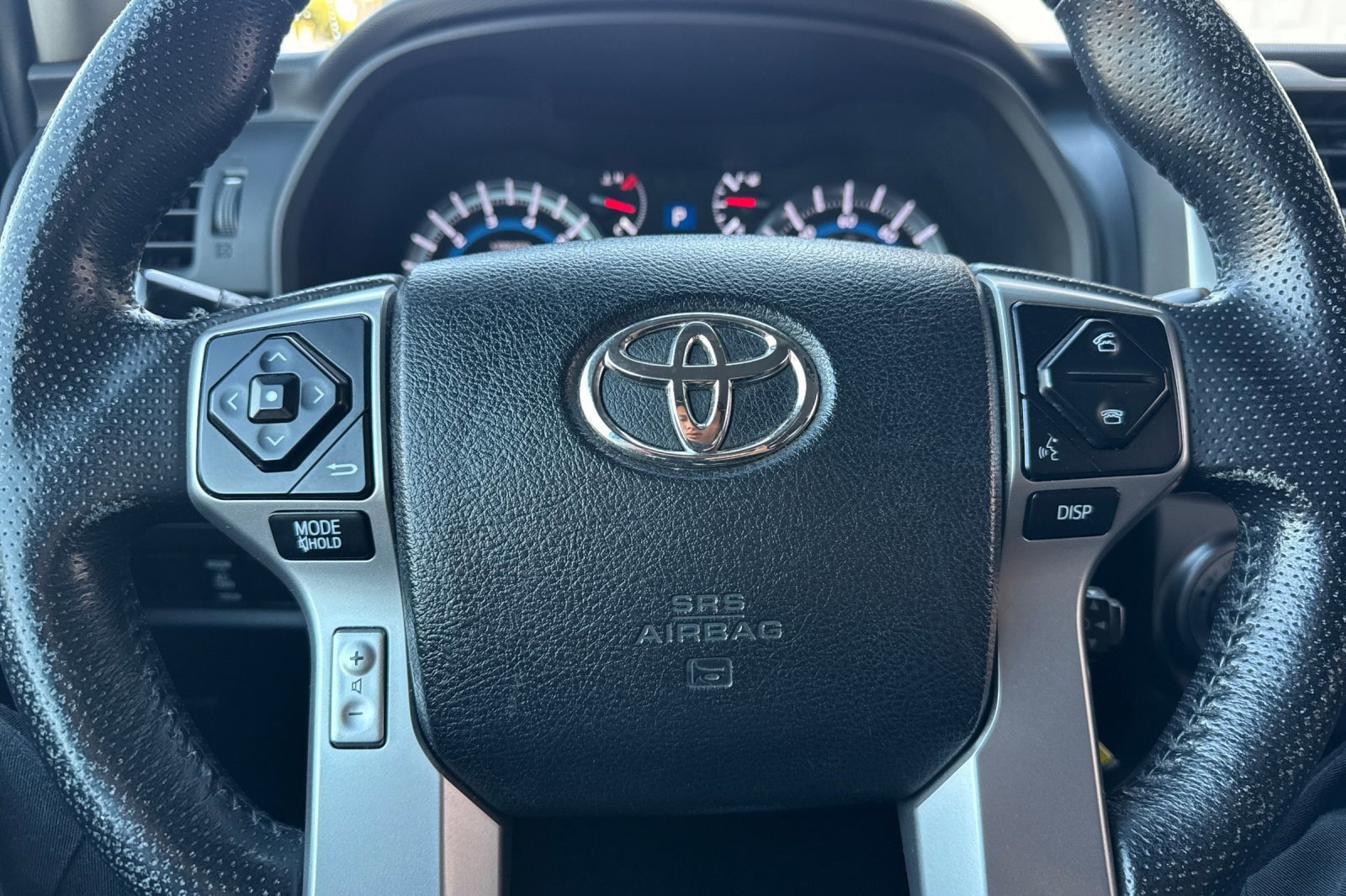 Used 2014 Toyota 4Runner SR5 AWD/4WD image 29
