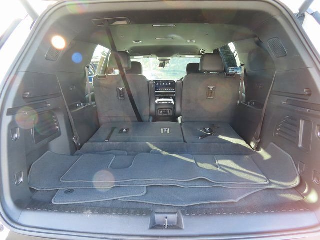 Used 2025 Chevrolet Traverse LT AWD/4WD image 32