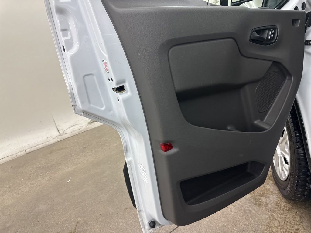 Used 2023 Ford Transit 350 XLT image 26