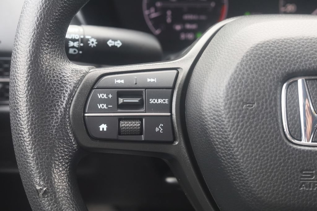 Used 2024 Honda HR-V LX image 4