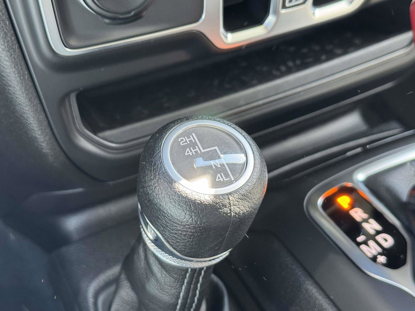 New 2026 Jeep Gladiator Sport AWD/4WD image 12