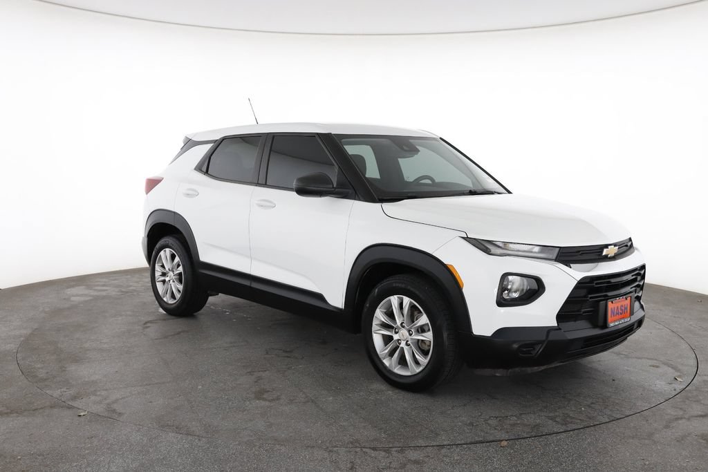 Used 2021 Chevrolet TrailBlazer LS FWD image 2