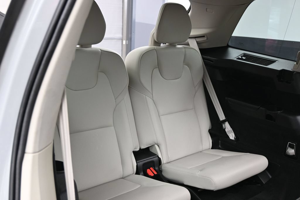 Used 2024 Volvo XC90 T8 Plus AWD/4WD image 45