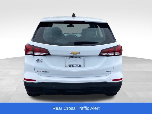 Used 2022 Chevrolet Equinox LS w/ Driver Confidence II Package AWD/4WD image 4