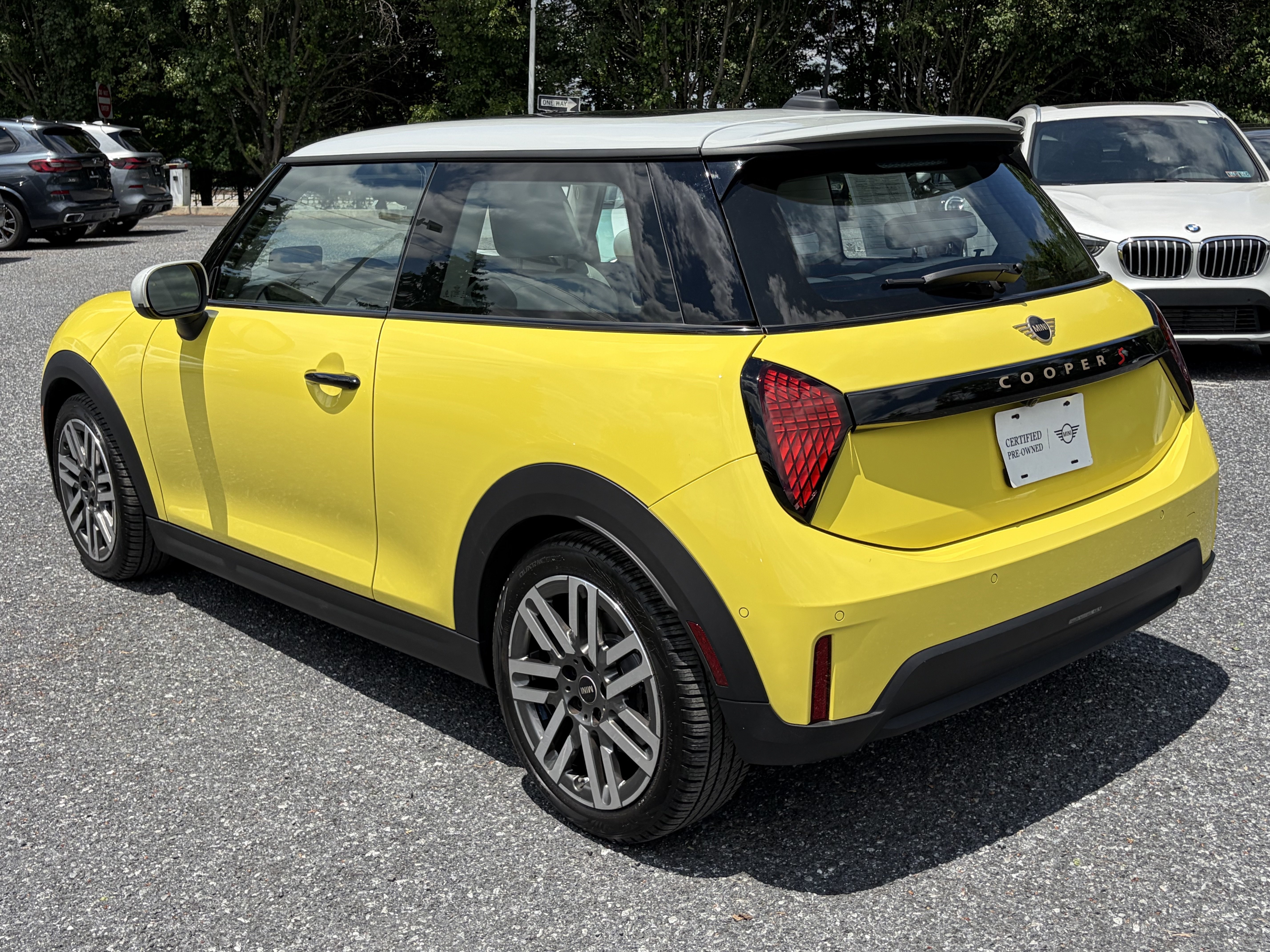 Used 2025 MINI Cooper S FWD image 5