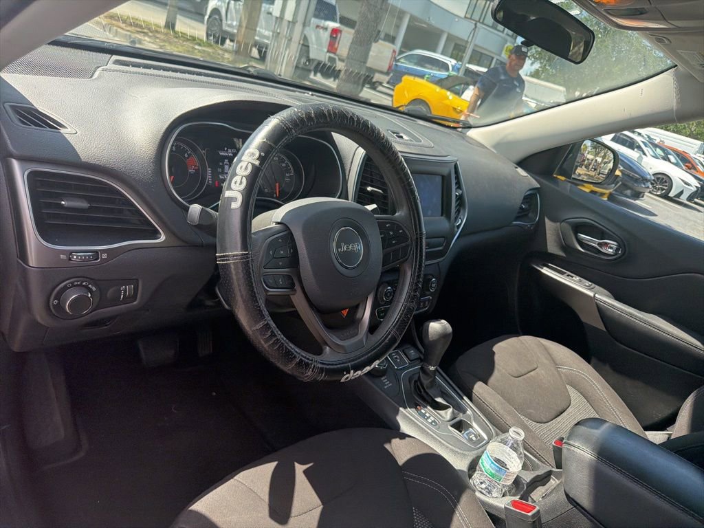 Used 2020 Jeep Cherokee Latitude image 9