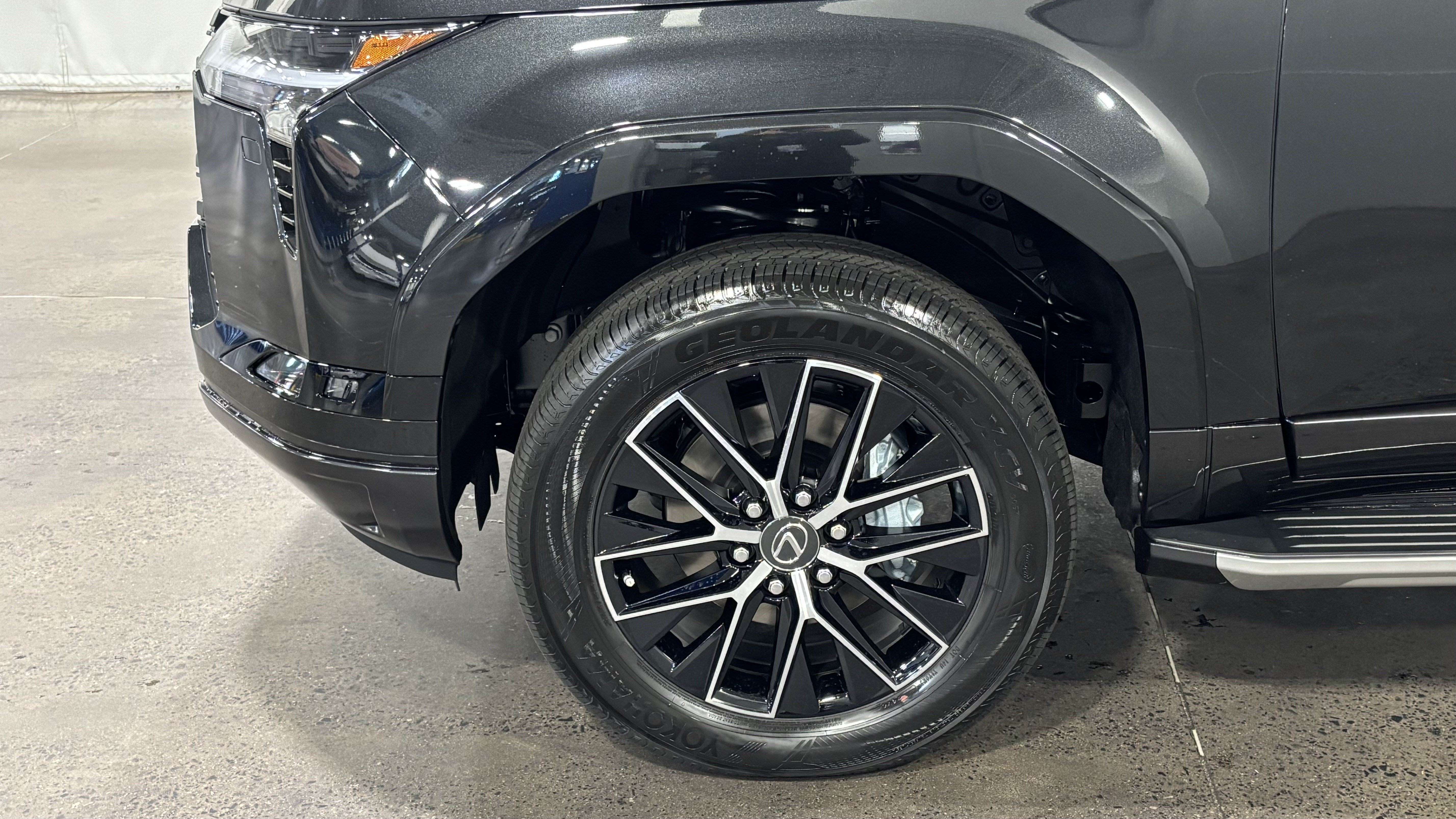 New 2026 Lexus GX 550 AWD/4WD image 8