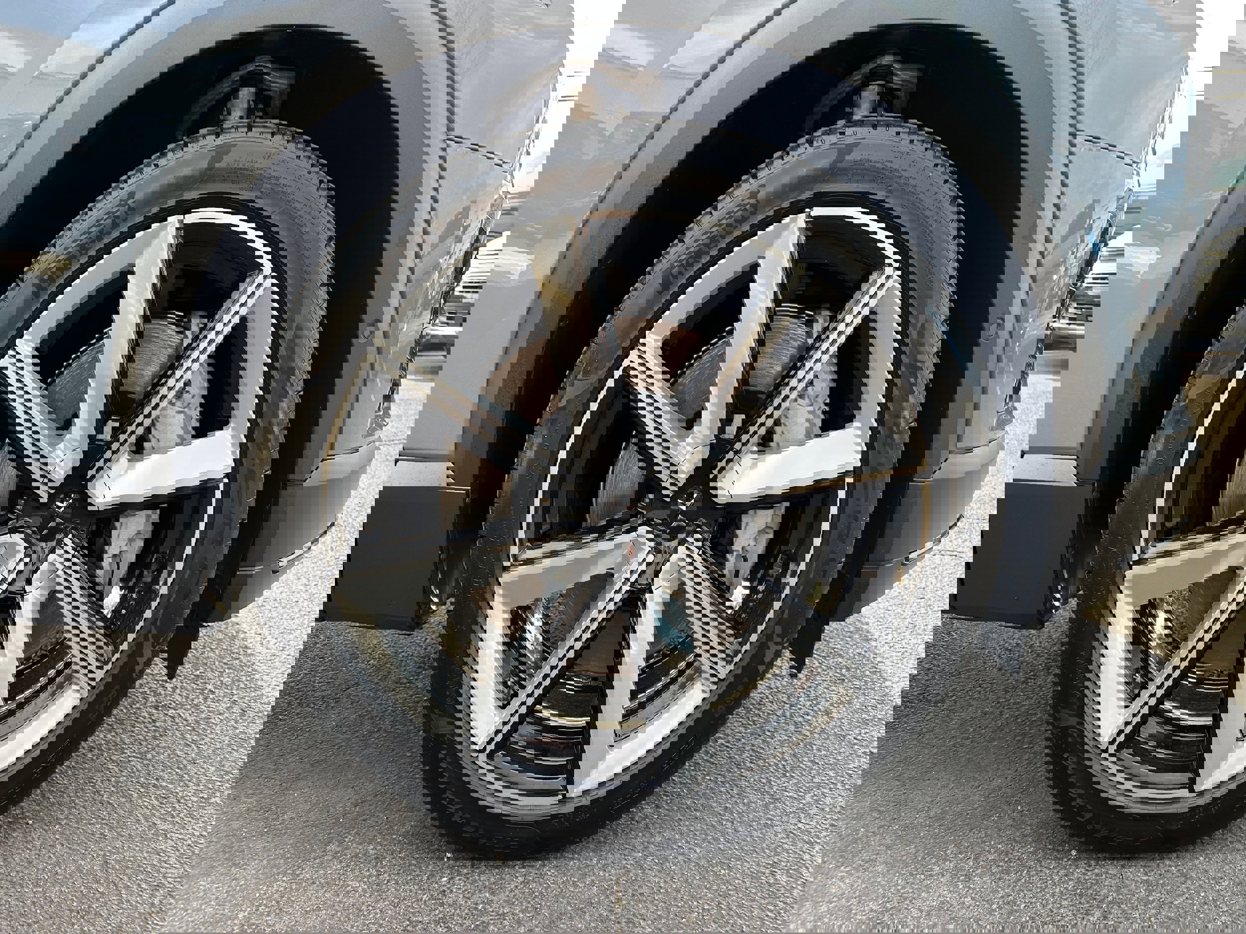 New 2025 Polestar Polestar 3 image 9