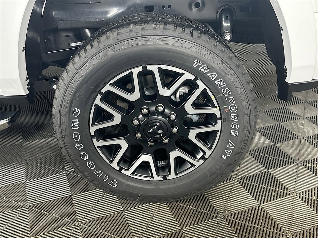 New 2026 RAM 2500 Limited w/ Towing Technology Group image 17