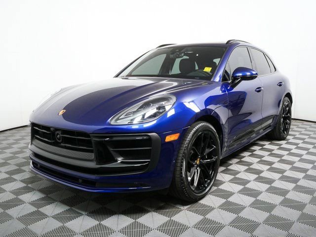 Used 2025 Porsche Macan GTS AWD/4WD image 34
