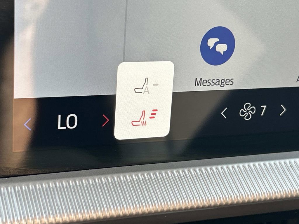 Used 2025 Ford Explorer Active image 27