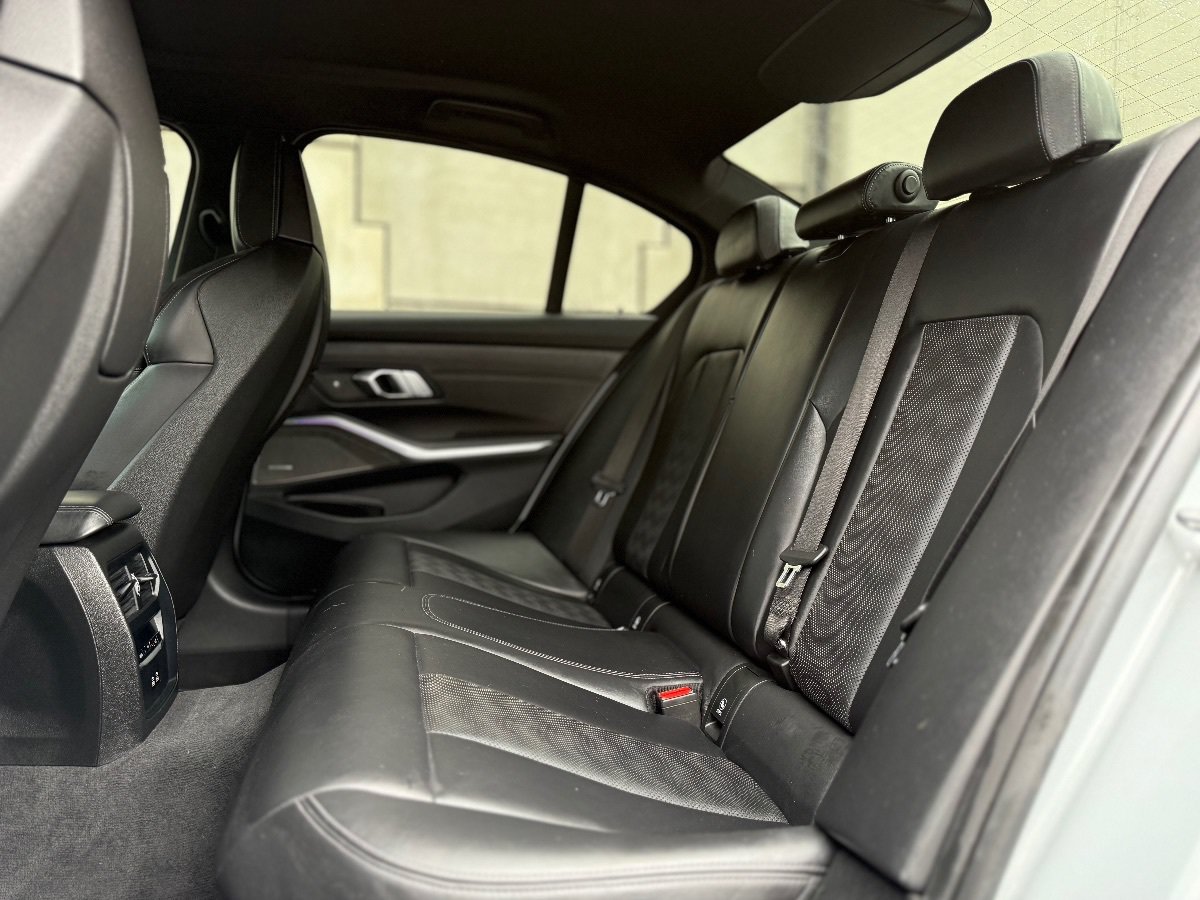 Used 2021 BMW M3 w/ Executive Package RWD image 17