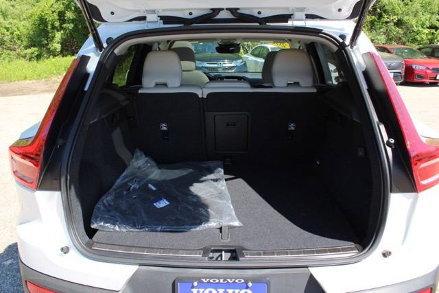 Used 2023 Volvo XC40 B5 Ultimate w/ Climate Package AWD/4WD image 20