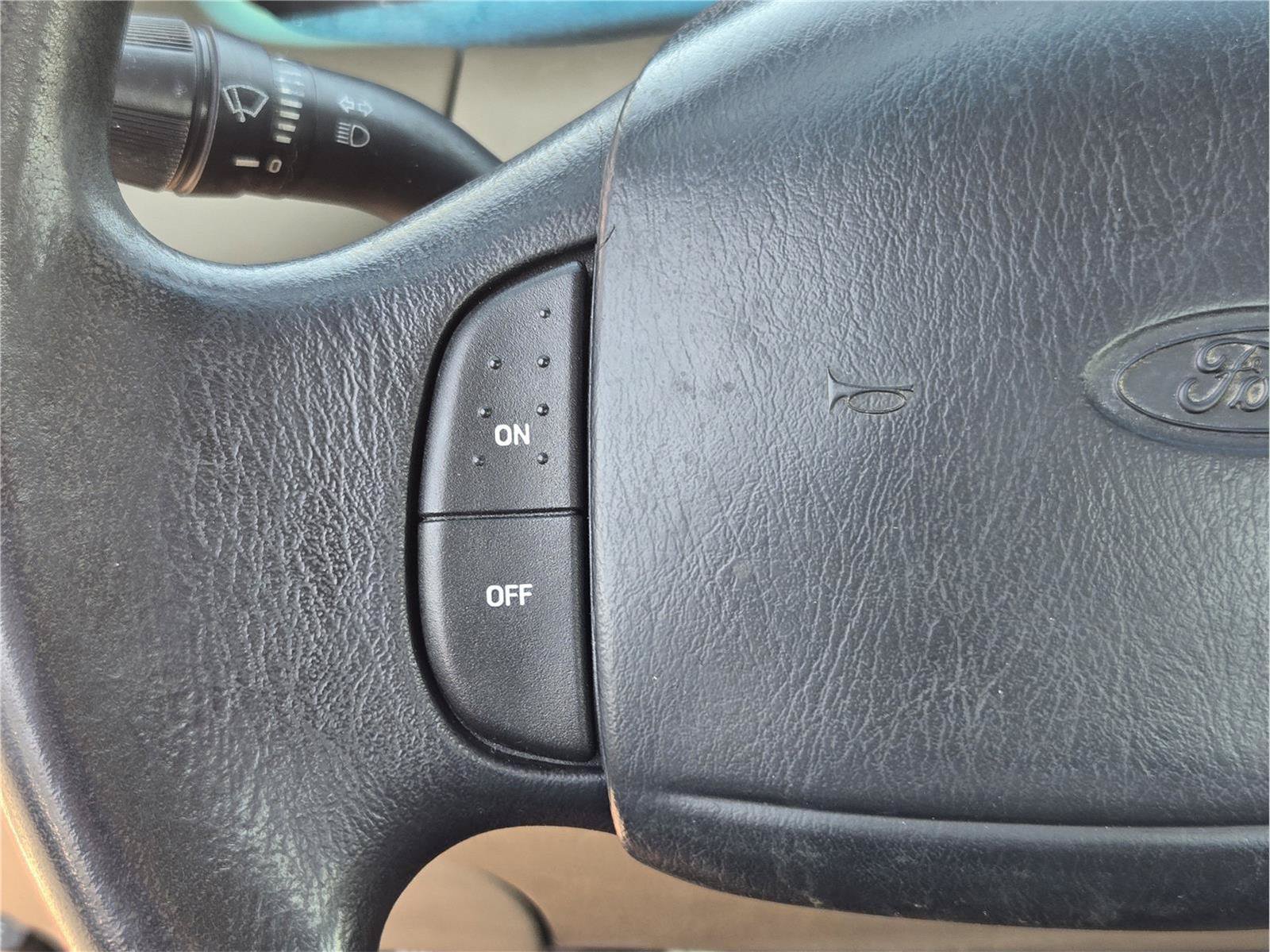Used 2000 Ford F150 XLT AWD/4WD image 27