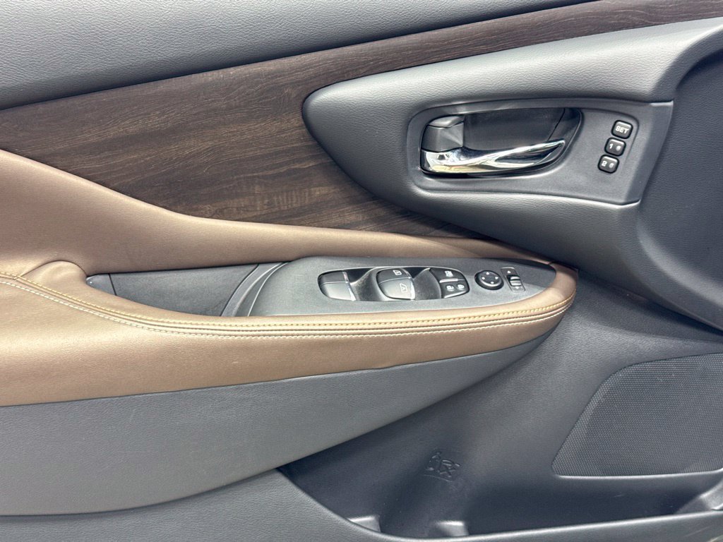 Used 2024 Nissan Murano Platinum AWD/4WD image 9
