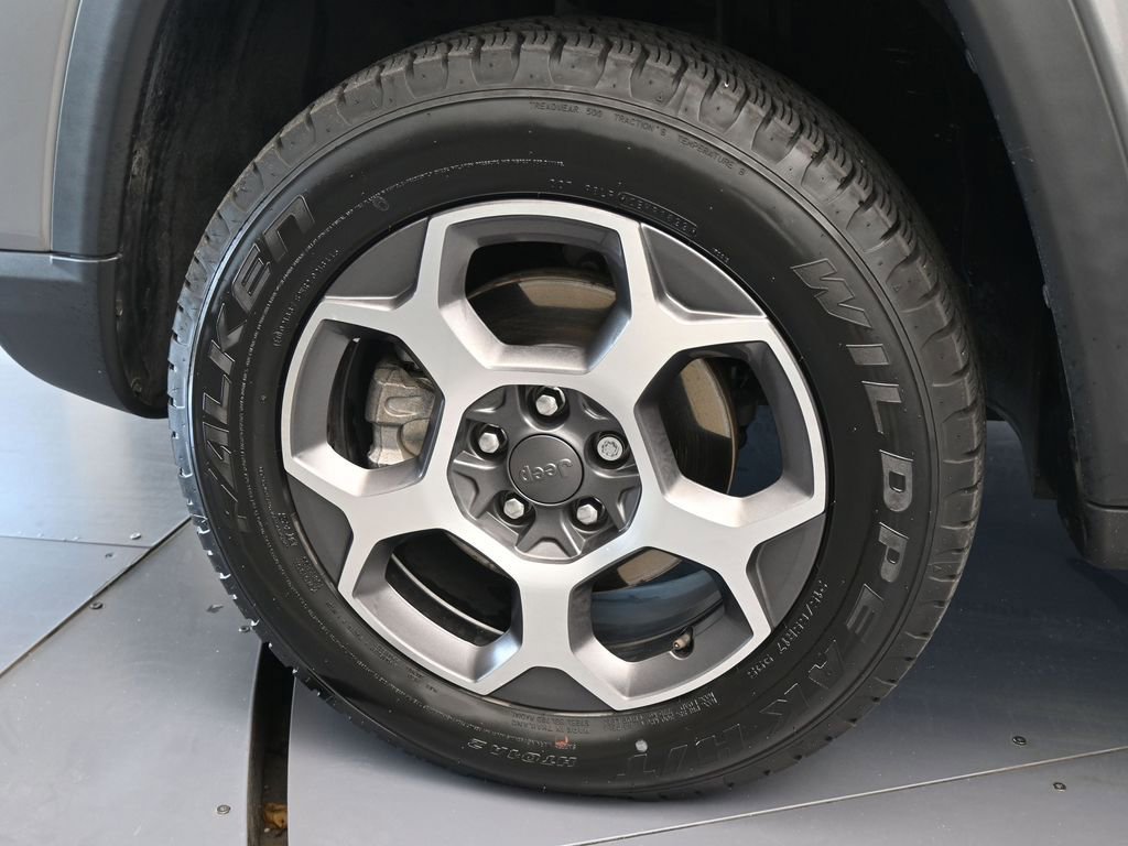 Used 2022 Jeep Compass Trailhawk w/ Trailhawk Elite Group image 30