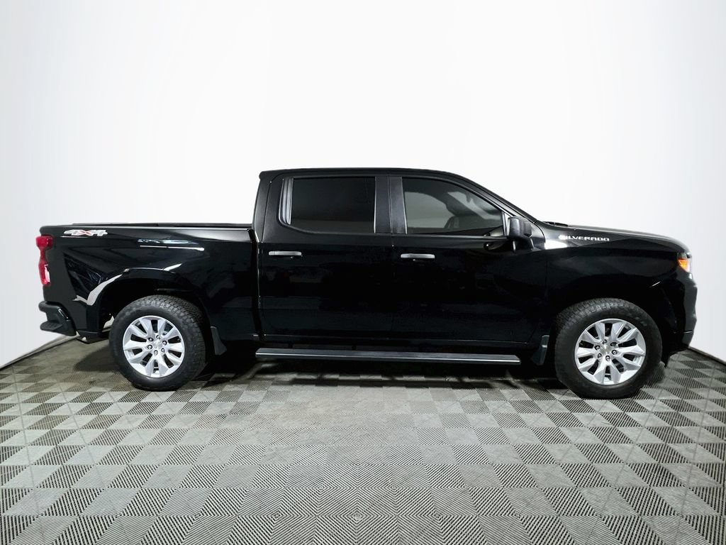 Used 2022 Chevrolet Silverado 1500 Custom AWD/4WD image 8