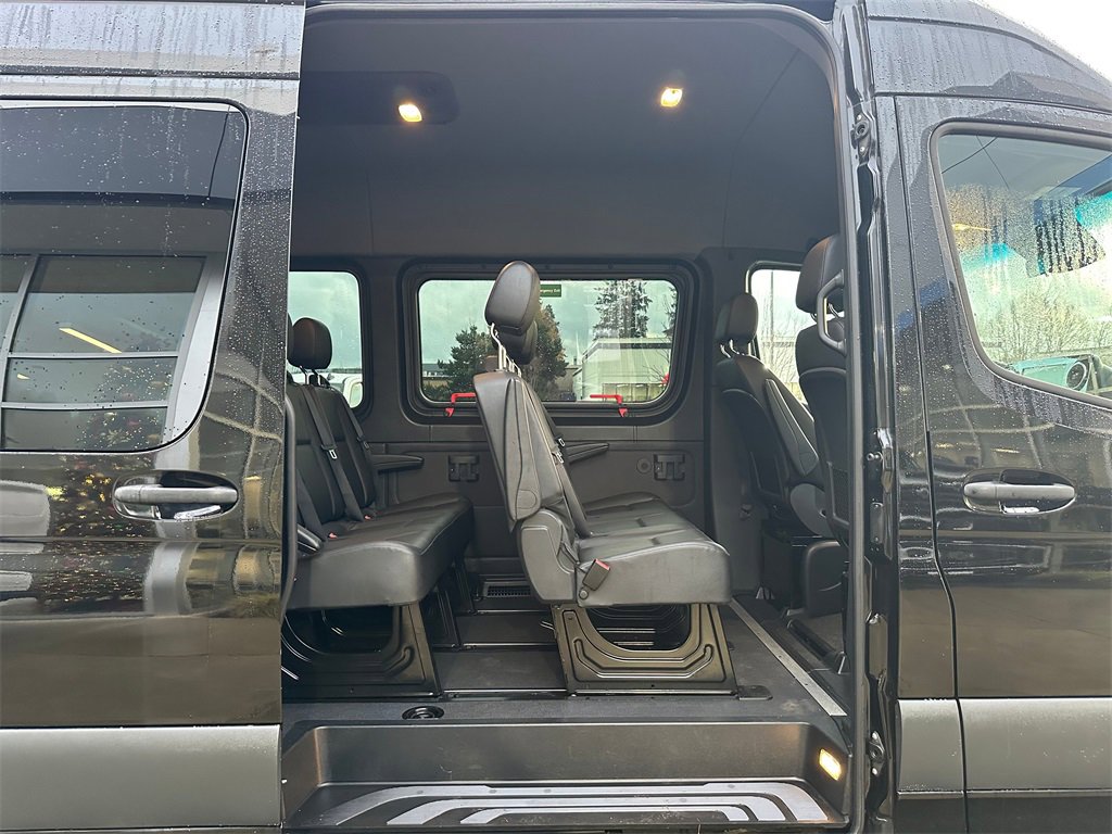 Used 2019 Mercedes-Benz Sprinter 2500 image 12