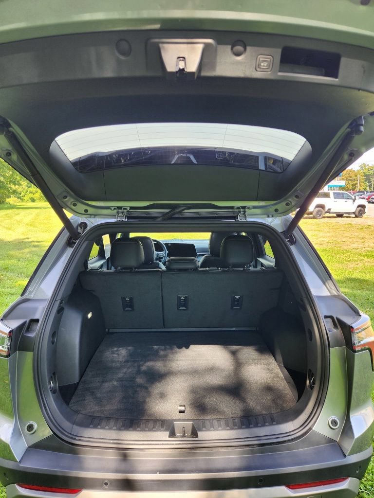 Used 2025 Chevrolet Equinox LT w/ Convenience Package II AWD/4WD image 18