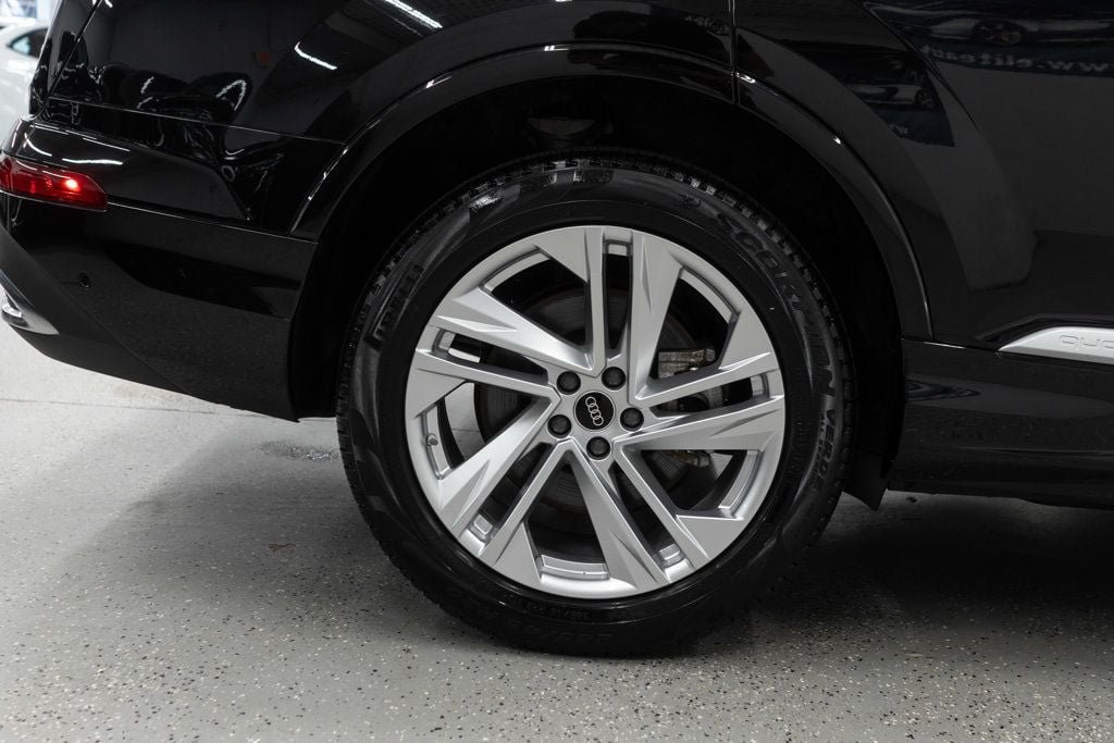 Used 2023 Audi Q7 2.0T Premium w/ Convenience Package AWD/4WD image 38