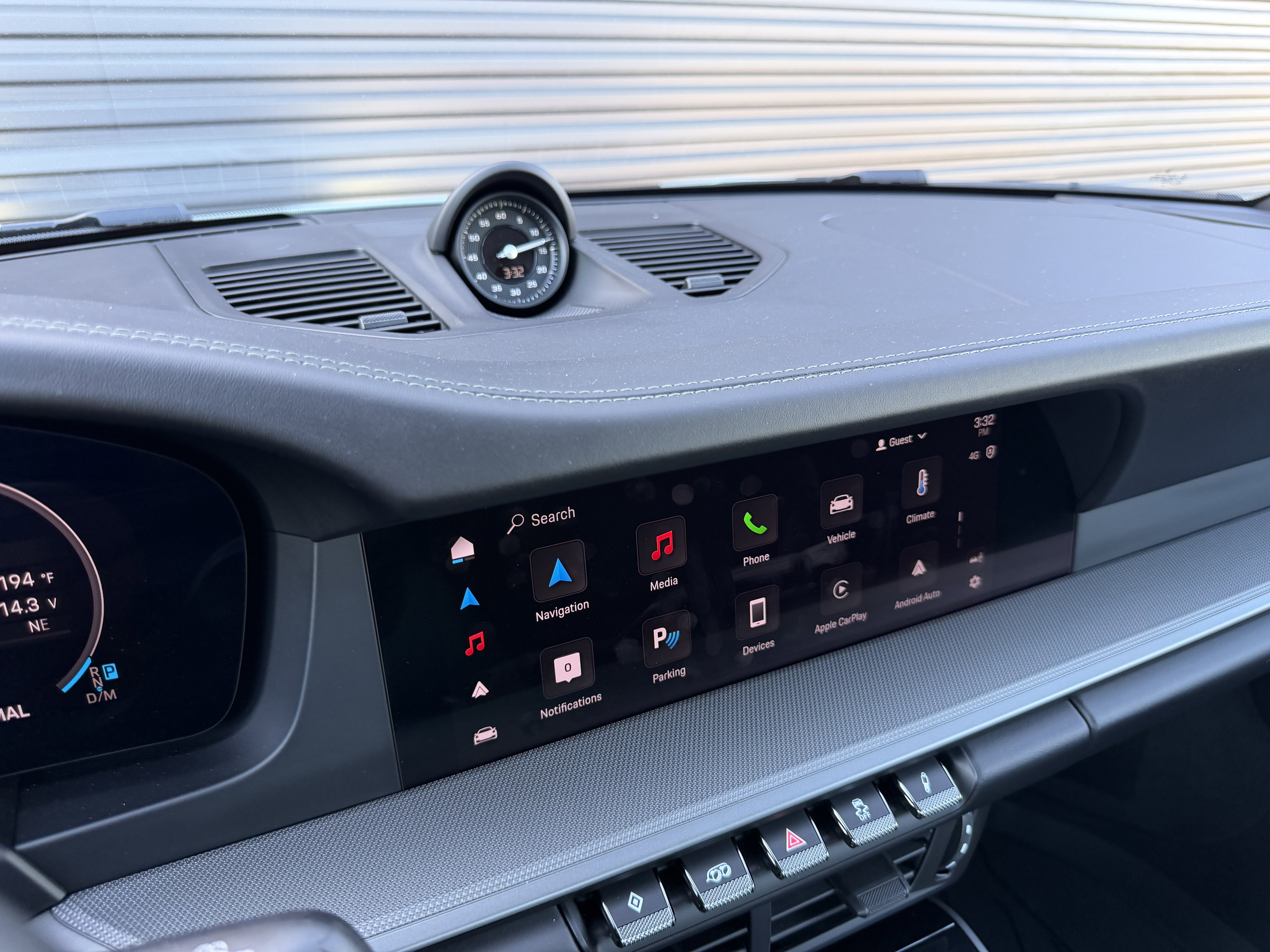 Certified 2025 Porsche 911 Carrera image 32