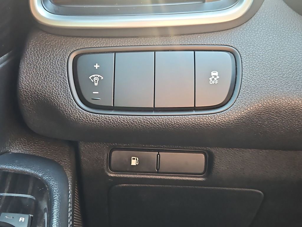 Used 2020 Kia Sorento AWD V6 image 18