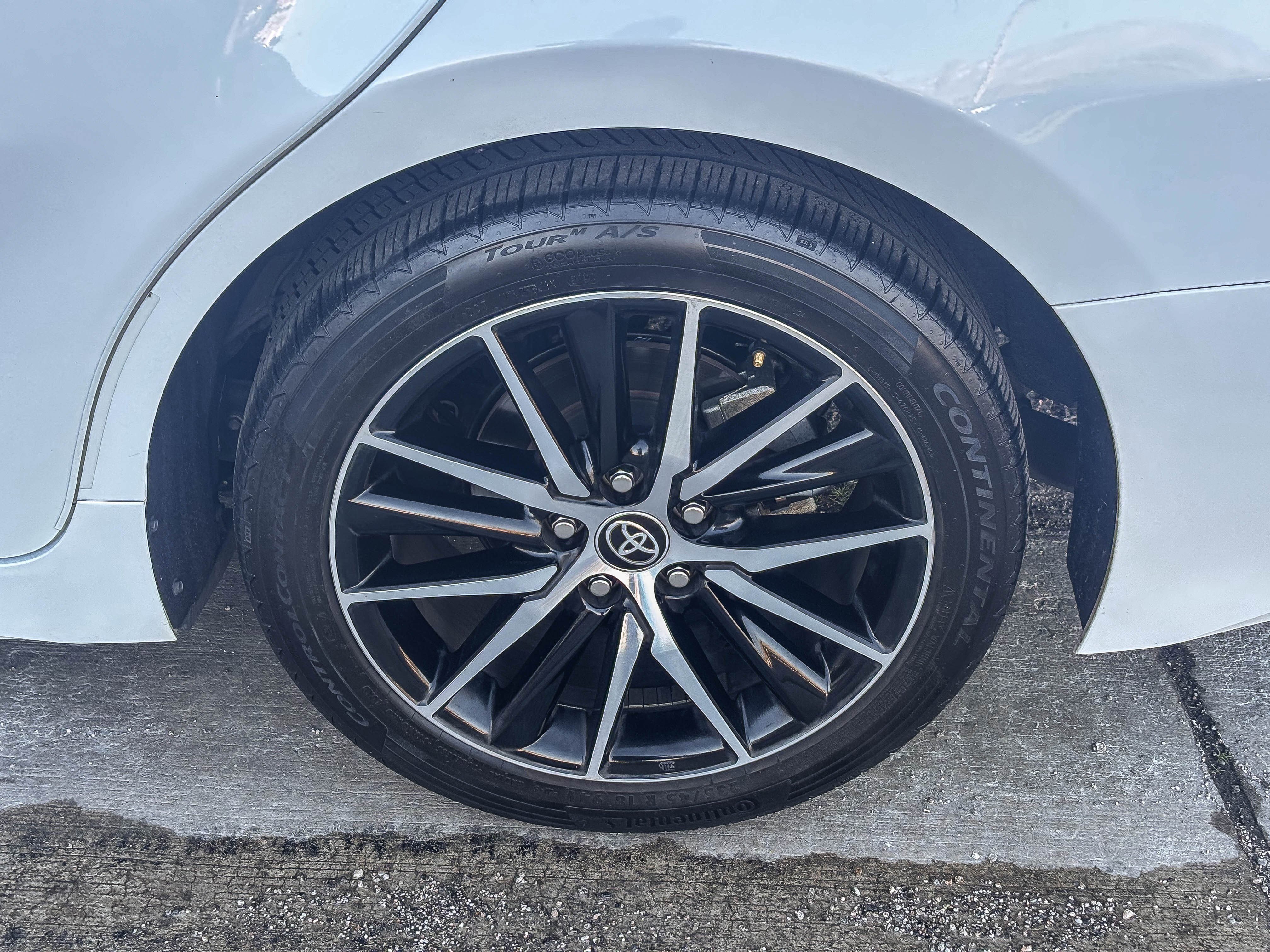 Used 2023 Toyota Camry SE image 12