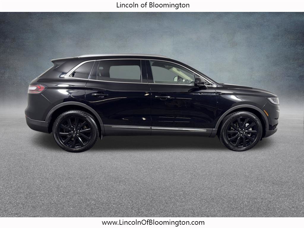 Used 2023 Lincoln Nautilus Reserve w/ Monochromatic Package AWD/4WD image 7
