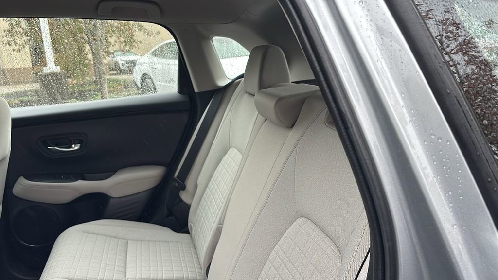 Certified 2025 Honda HR-V LX image 30