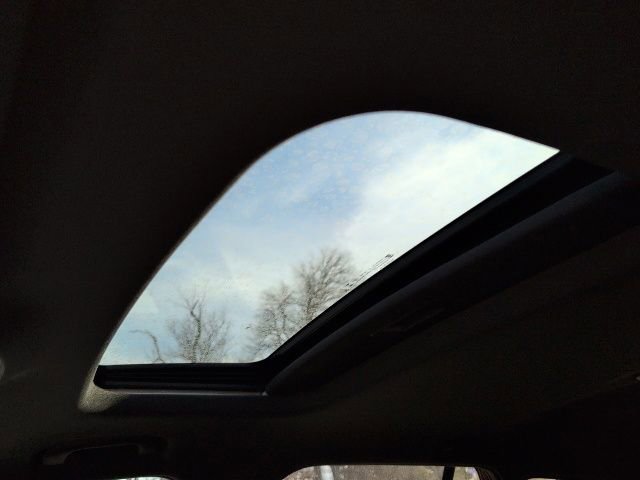 Certified 2026 Chevrolet Trax RS w/ Sunroof Package image 23