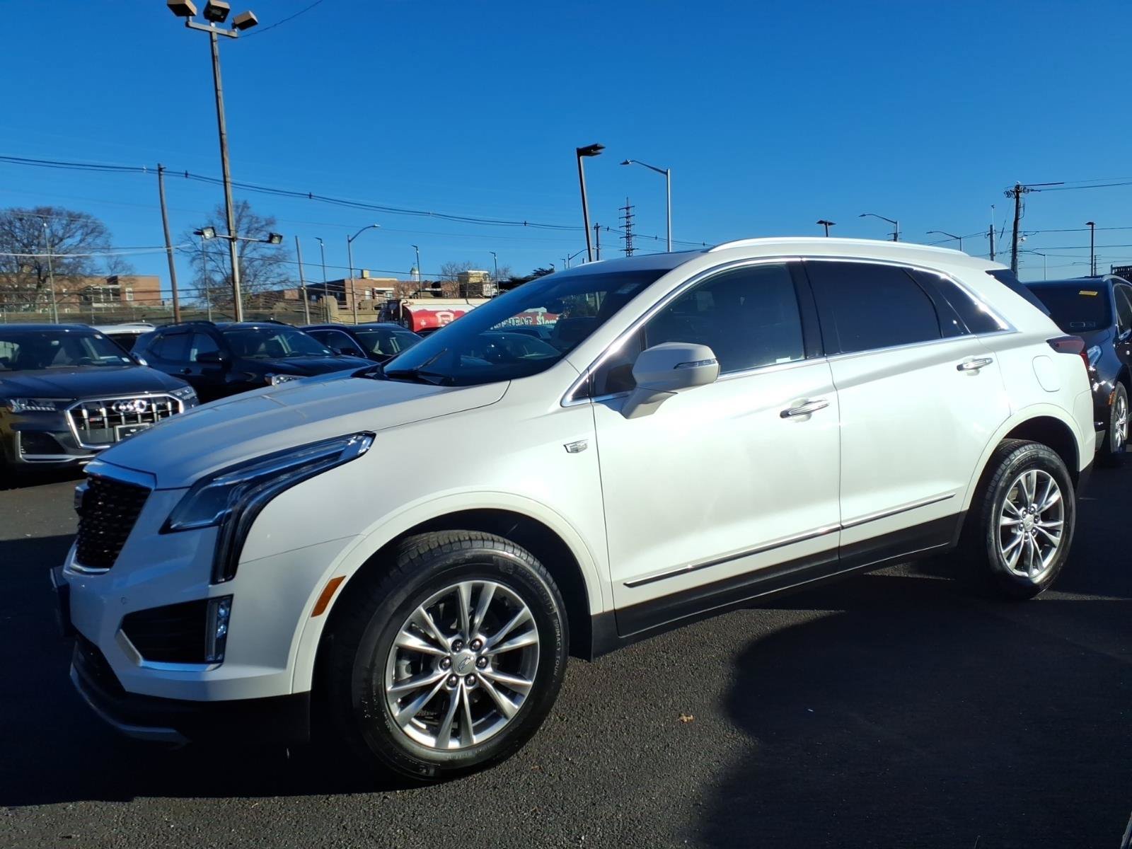 Certified 2023 Cadillac XT5 Premium Luxury FWD image 8