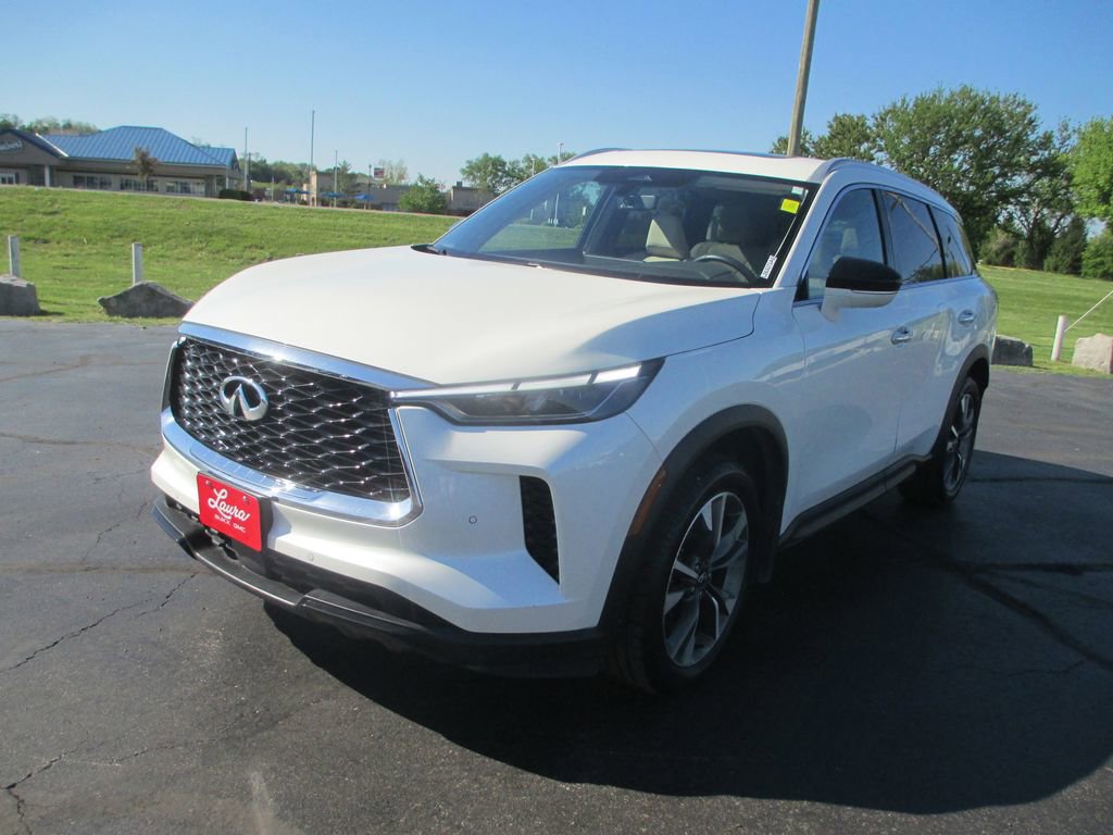 Used 2023 INFINITI QX60 Luxe w/ Cargo Package AWD/4WD image 12