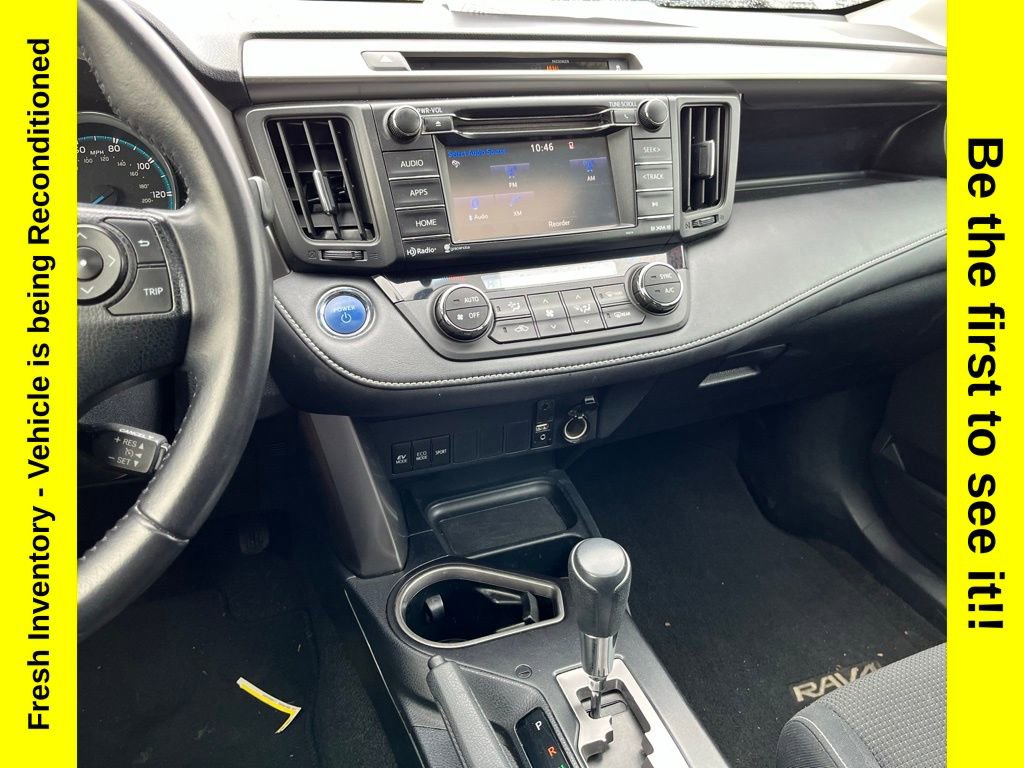 Used 2016 Toyota RAV4 XLE AWD/4WD image 17