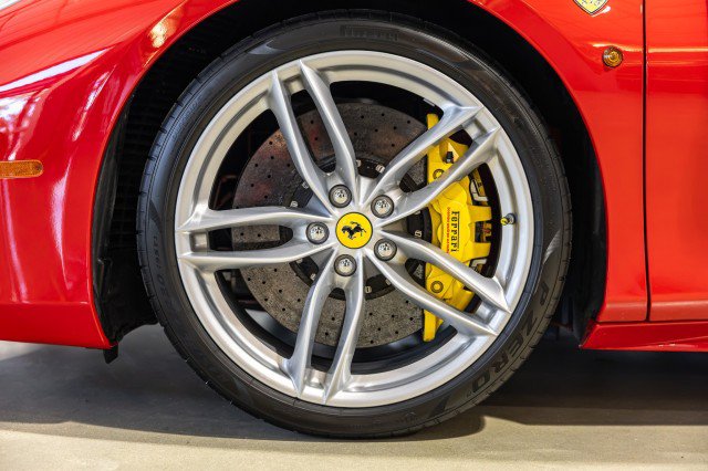 Used 2016 Ferrari 488 GTB RWD image 20