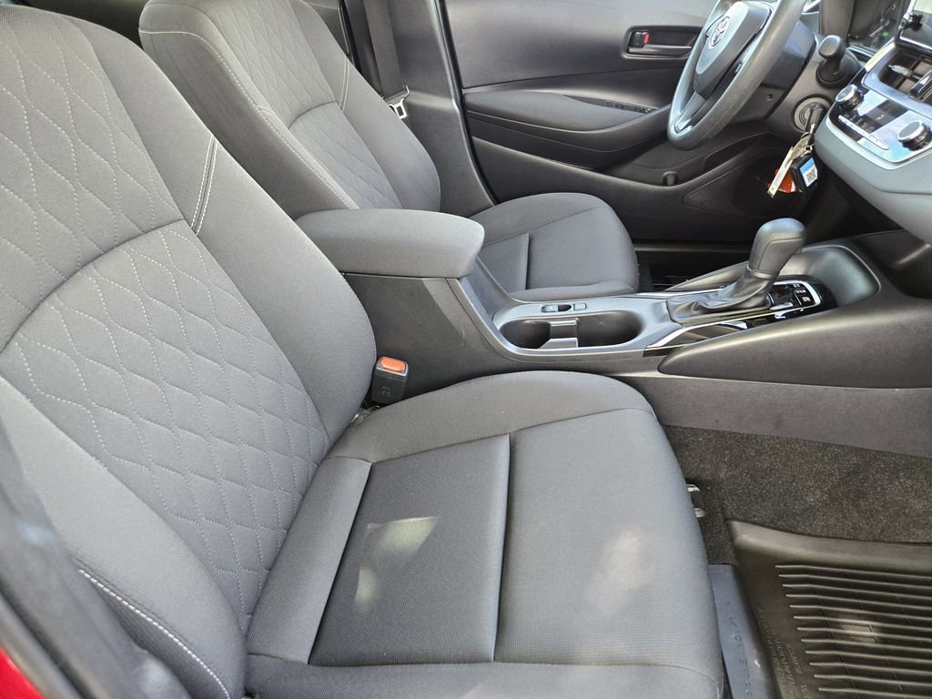 Used 2023 Toyota Corolla LE image 9