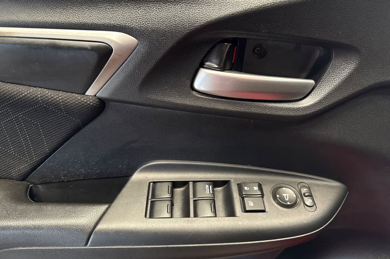 Used 2016 Honda Fit EX image 10