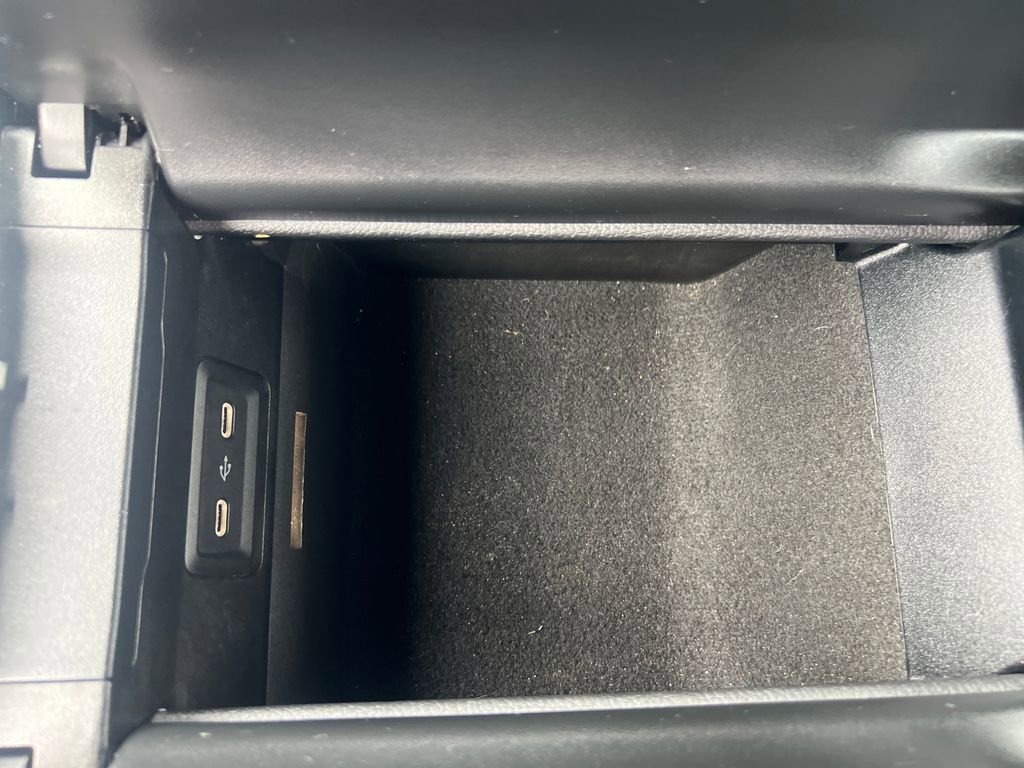 Used 2023 Mercedes-Benz C 300 4MATIC Sedan w/ Pinnacle Trim Package image 26