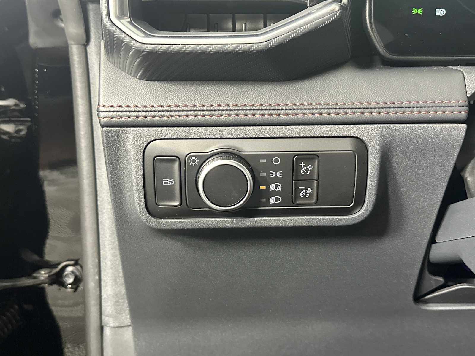 Used 2025 Ford Mustang GT Premium image 32
