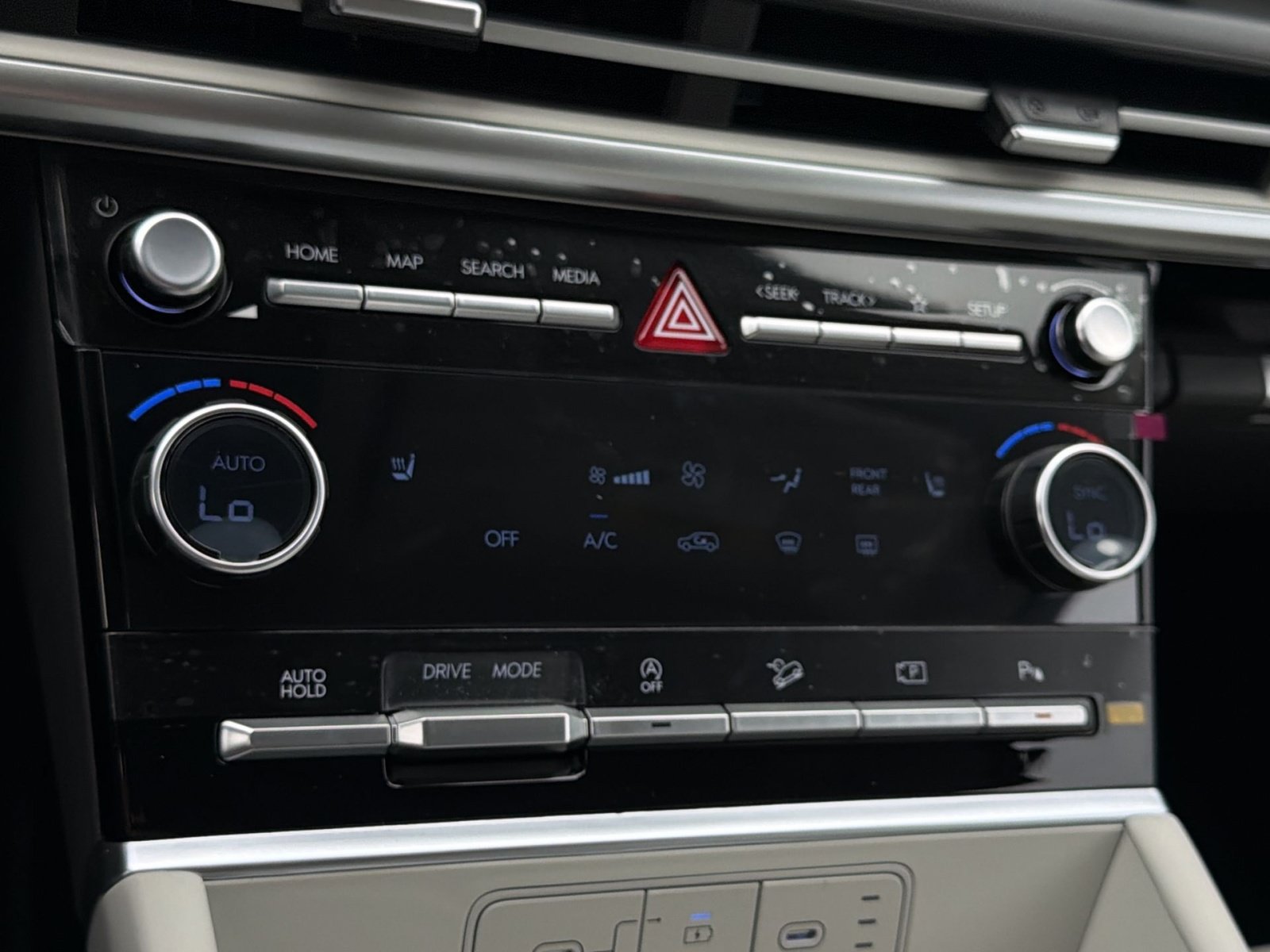 New 2026 Hyundai Santa Fe SEL FWD image 21