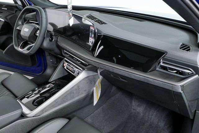 Used 2025 Audi SQ5 Premium Plus AWD/4WD image 25
