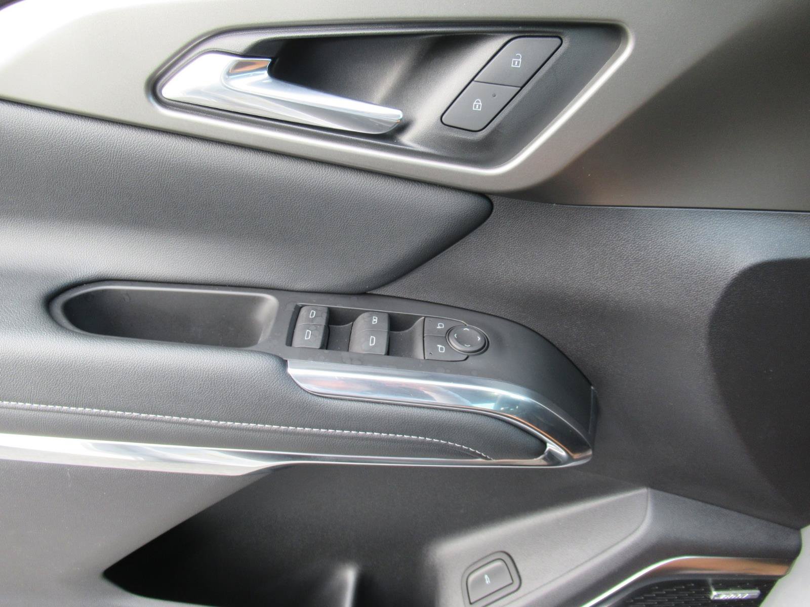 Used 2024 Chevrolet Traverse LT w/ Enhanced Driving Package FWD image 22