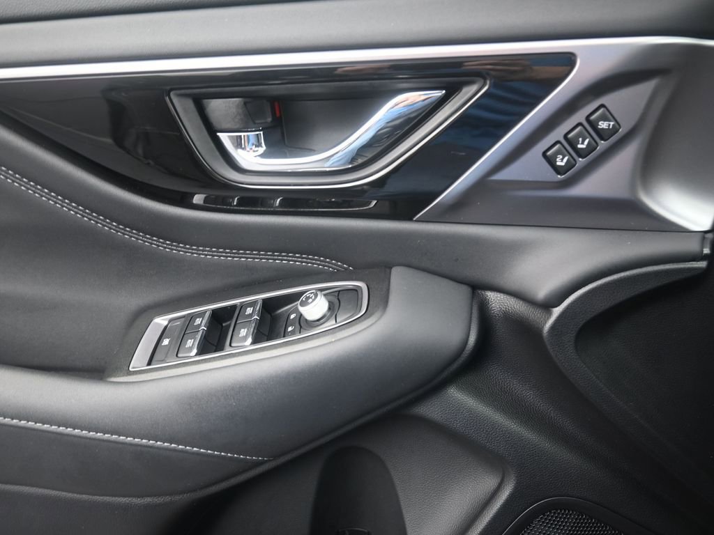 Used 2025 Subaru Outback Limited w/ Popular Package #2 image 13