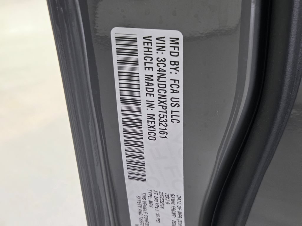Certified 2023 Jeep Compass Limited AWD/4WD image 30