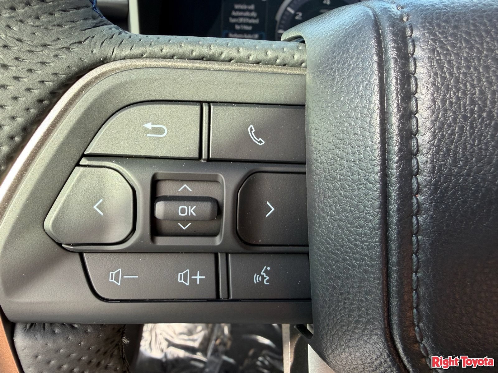 New 2026 Toyota Sequoia Platinum AWD/4WD image 17