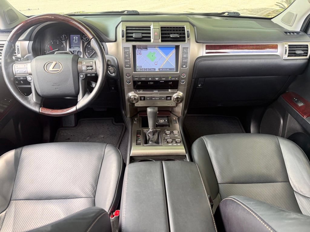 Used 2017 Lexus GX 460 Luxury AWD/4WD image 10