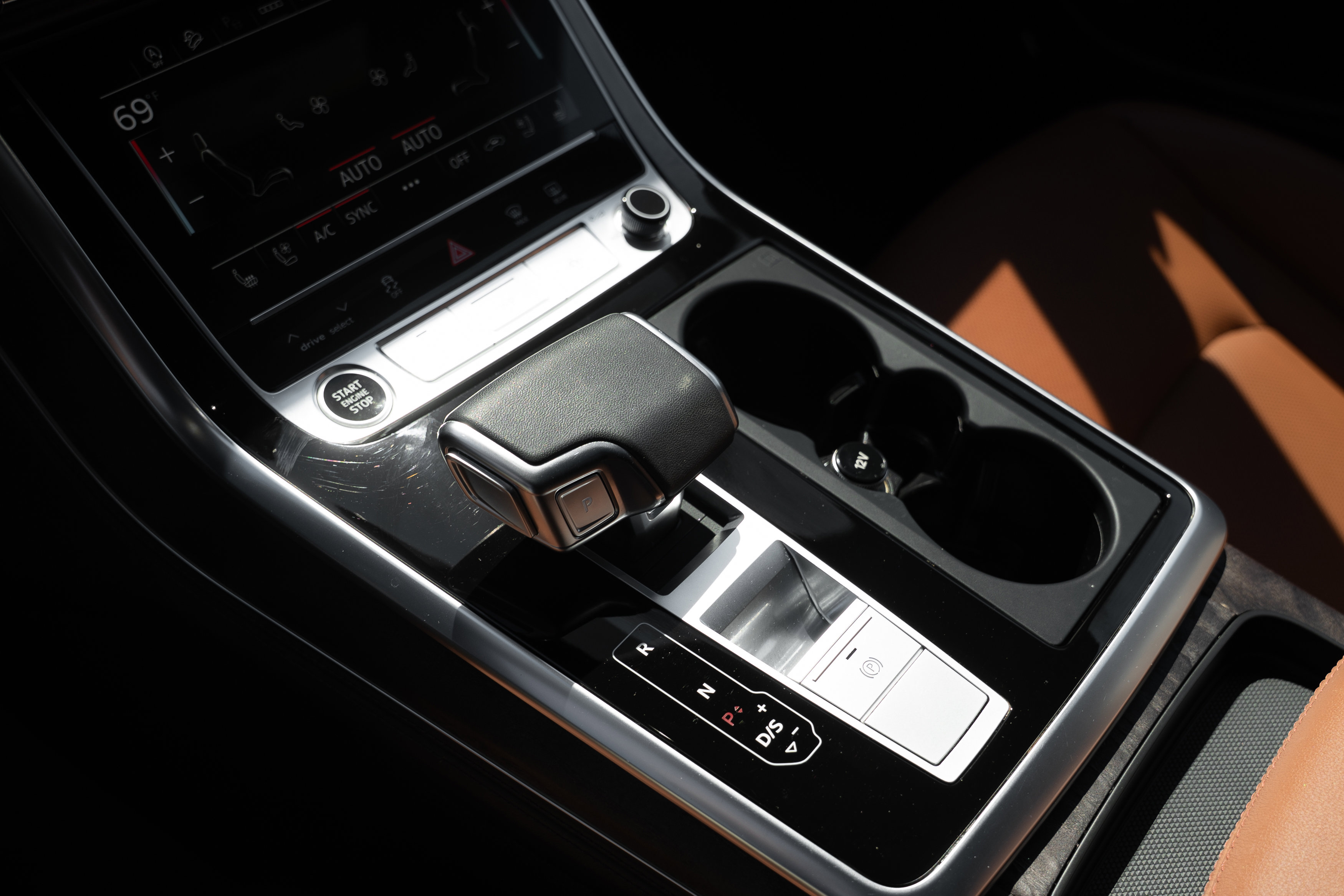 Certified 2023 Audi Q8 Prestige w/ Prestige Package AWD/4WD image 18