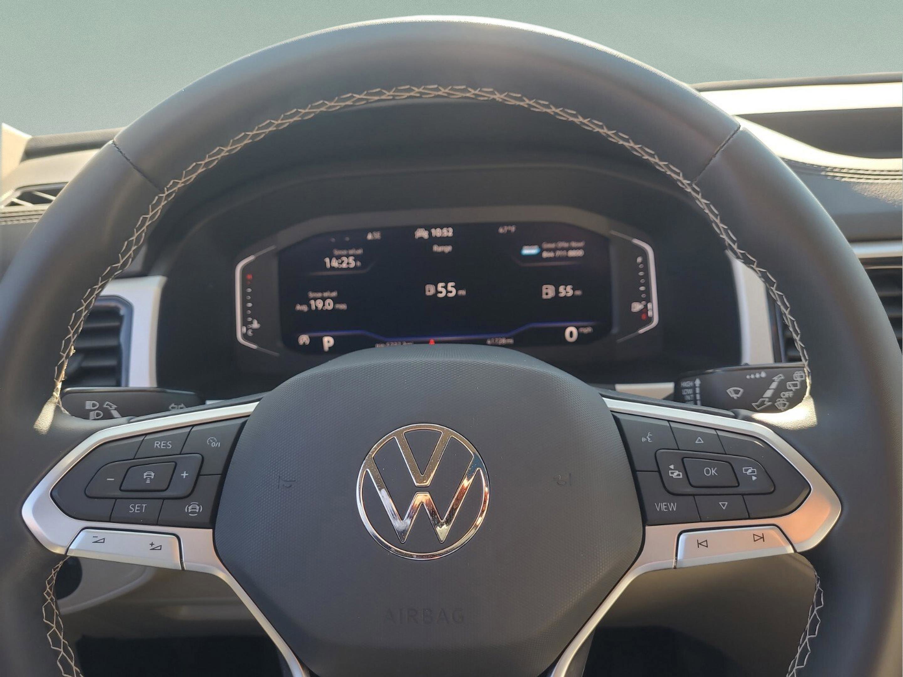 Used 2023 Volkswagen Atlas SE image 21