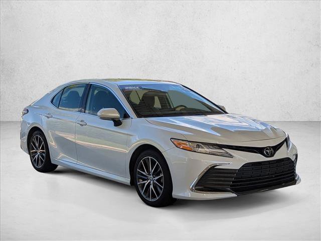 Used 2023 Toyota Camry XLE w/ Cold Weather Package image 3