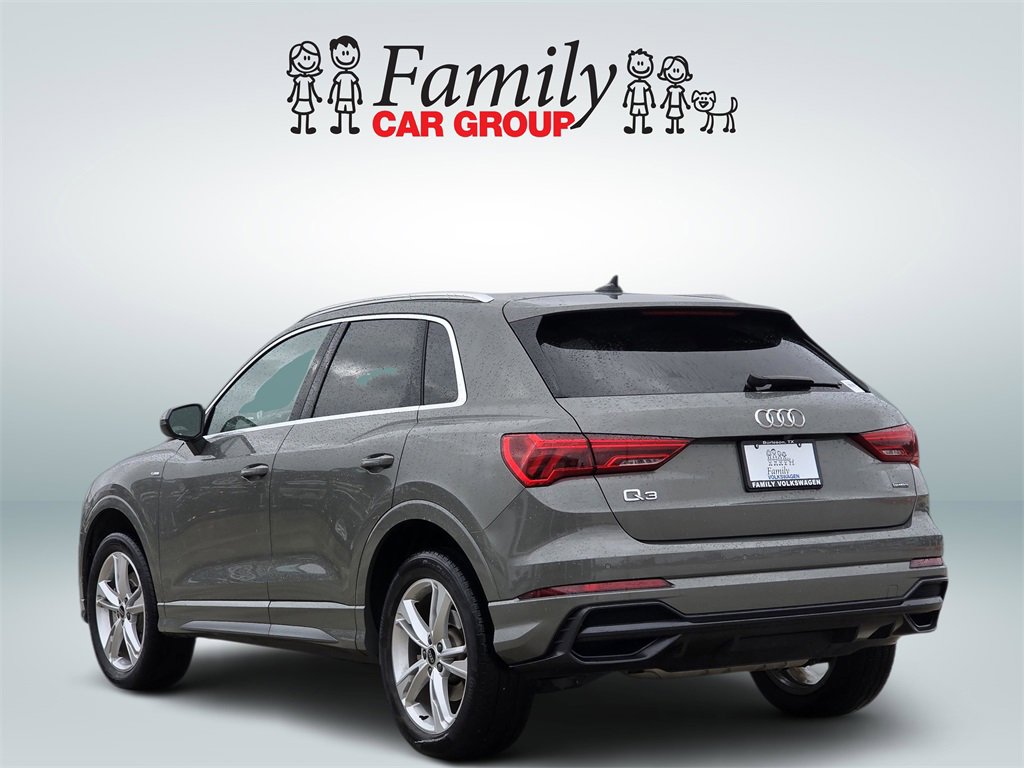 Used 2022 Audi Q3 2.0T Premium w/ Convenience Package image 3
